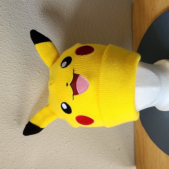 Pokemon Pikachu Beanie Hat - Picture 3 of 7